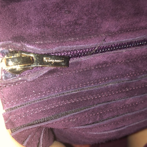 Salvatore Ferragamo suede size 6 1/2 - Picture 5 of 15